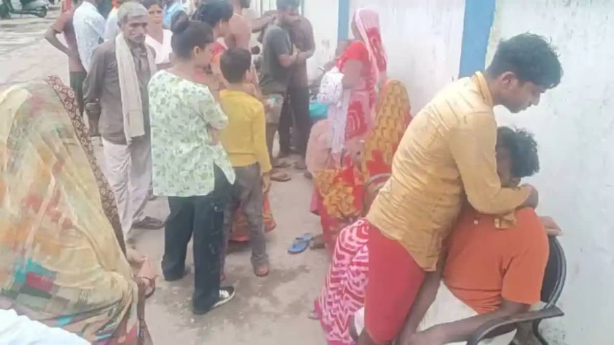 बक्सर में आसमान से बरसी आफत 4 लोगों की मौत, 5 घायल, मचा कोहर बक्सर में आसमान से बरसी आफत 4 लोगों की मौत, 5 घायल, मचा कोहर