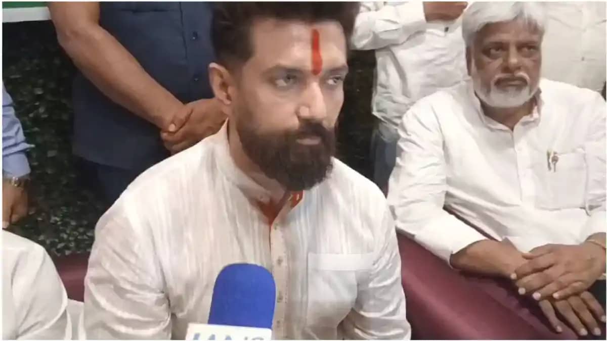 'हॉर्मुज जलडमरूमध्य' खुलते ही घटेंगे पेट्रोल-डीजल और गैस के 'हॉर्मुज जलडमरूमध्य' खुलते ही घटेंगे पेट्रोल-डीजल और गैस के