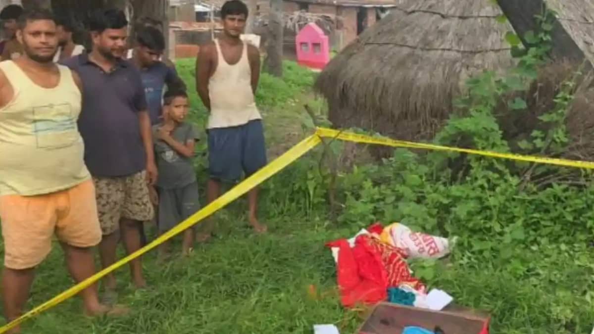 Bihar Crime : गयाजी में एक ही रात में चोरों ने चार घरों में Bihar Crime : गयाजी में एक ही रात में चोरों ने चार घरों में