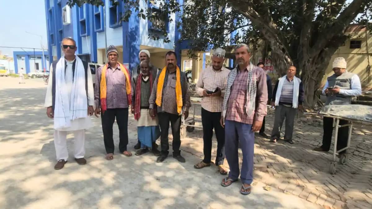 Bihar News : नालंदा में पानी नहीं भरने पर मजदूर की बेरहमी से Bihar News : नालंदा में पानी नहीं भरने पर मजदूर की बेरहमी से