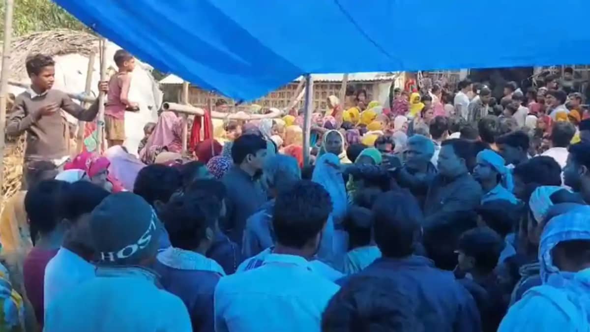 Bihar Crime: पति को मारने आए थे हमलावर, बीवी को उतार दिया मौ Bihar Crime: पति को मारने आए थे हमलावर, बीवी को उतार दिया मौ