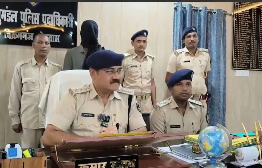 Bihar Crime - पैसों के लेनदेन में दोस्त को मारी गोली, पुलिस Bihar Crime - पैसों के लेनदेन में दोस्त को मारी गोली, पुलिस