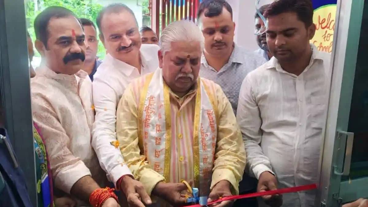 हैप्पी पब्लिक स्कूल का विस अध्यक्ष डॉ प्रेम कुमार ने किया भव हैप्पी पब्लिक स्कूल का विस अध्यक्ष डॉ प्रेम कुमार ने किया भव