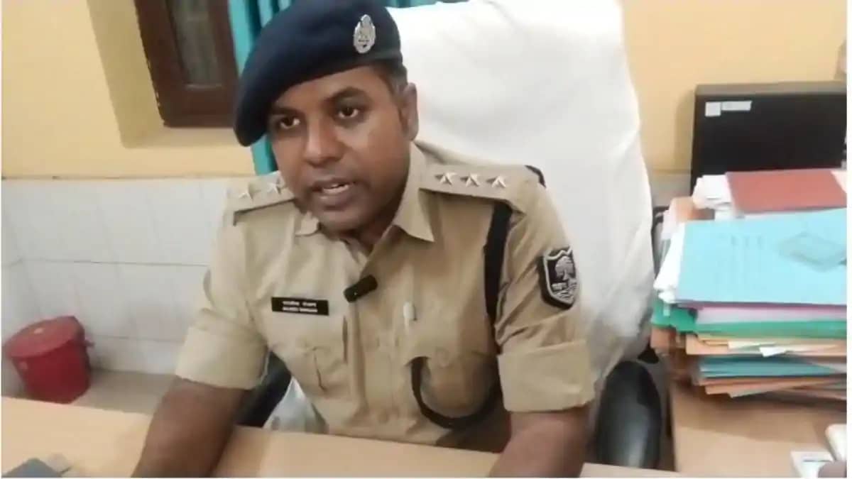 सुपौल पुलिस की बड़ी कार्रवाई : हथियार के साथ 2 गिरफ्तार, छाप सुपौल पुलिस की बड़ी कार्रवाई : हथियार के साथ 2 गिरफ्तार, छाप