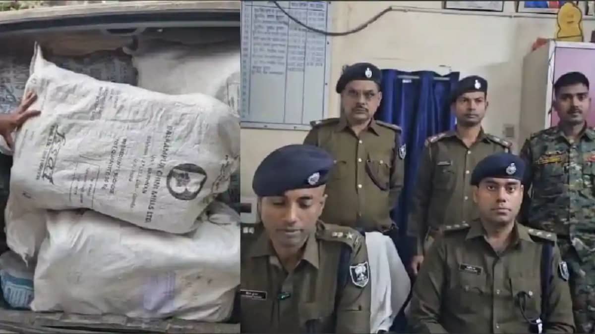 ट्रैक्टर में छिपा कर ले जा रहे सवा सौ किलो गांजा जब्त, एक तस ट्रैक्टर में छिपा कर ले जा रहे सवा सौ किलो गांजा जब्त, एक तस