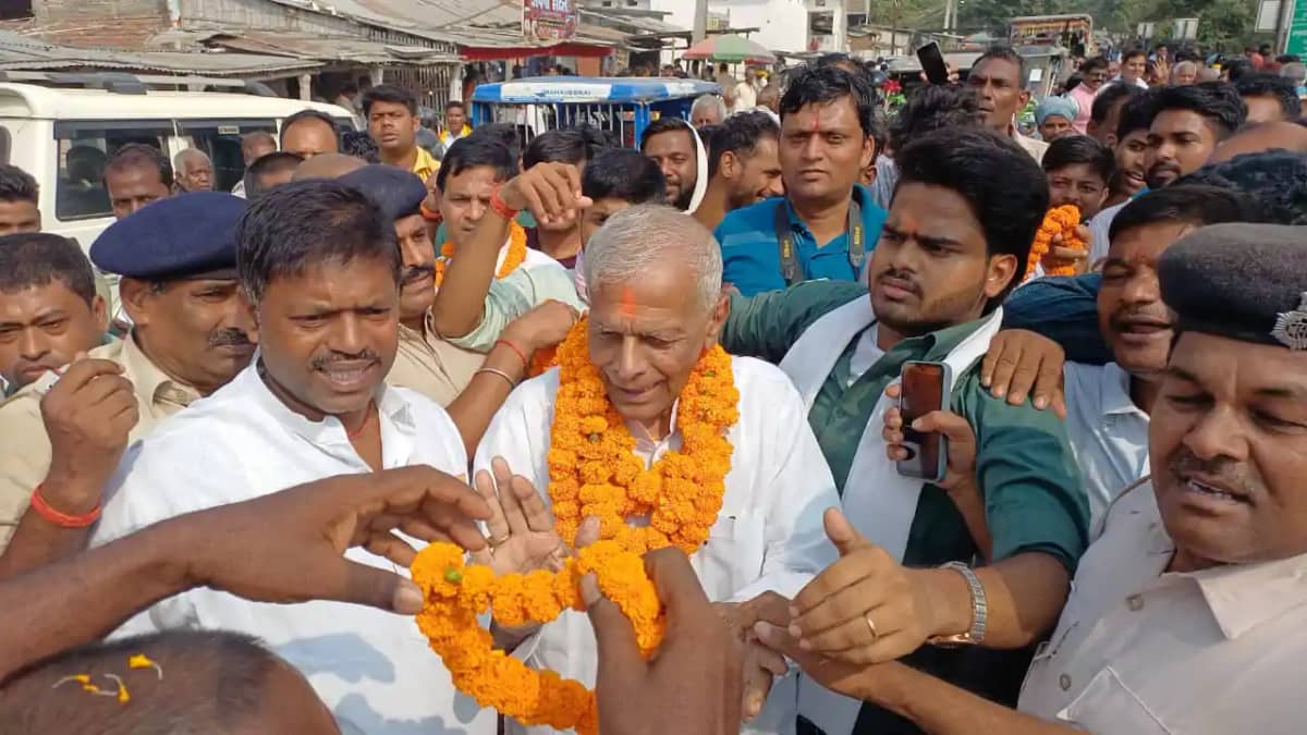 पांच बार के जदयू विधायक को छठी बार नीतीश कुमार ने चुनावी मैद पांच बार के जदयू विधायक को छठी बार नीतीश कुमार ने चुनावी मैद