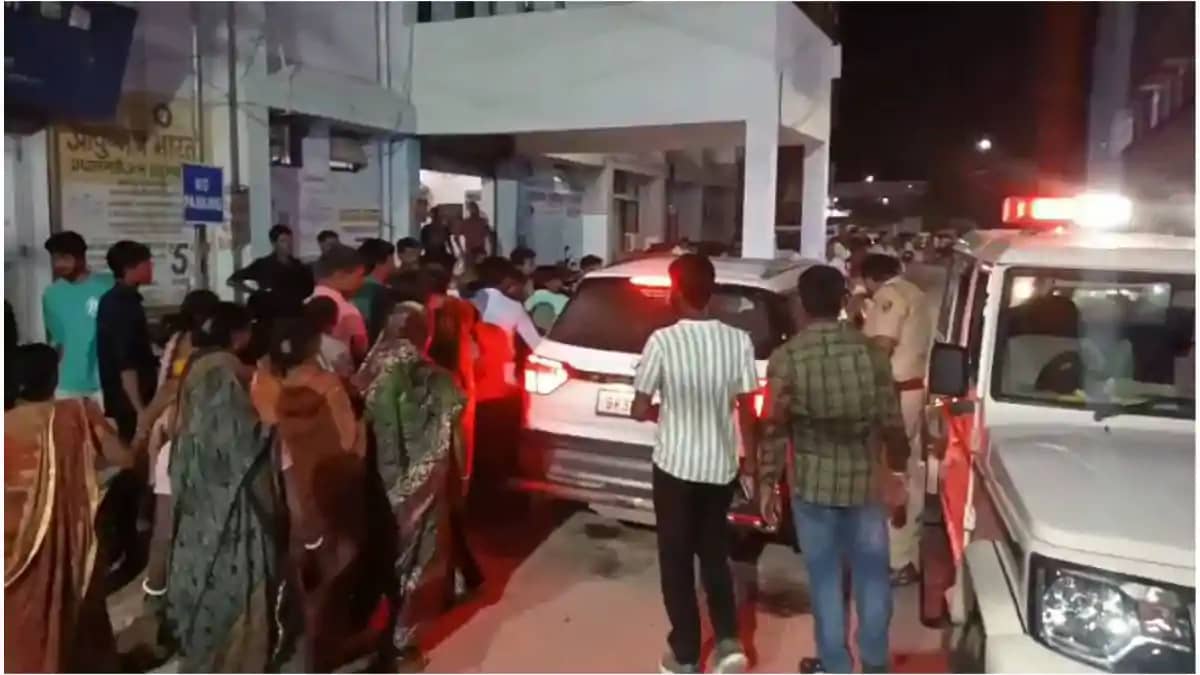 वैशाली के अंजनी गांव में फायरिंग, गोली लगने से एक बच्चा गंभी वैशाली के अंजनी गांव में फायरिंग, गोली लगने से एक बच्चा गंभी