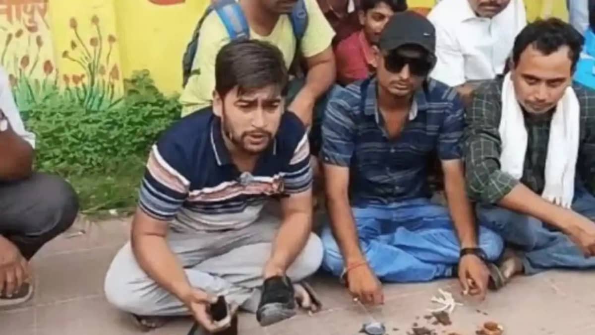Bihar News : NSUI ने पीएम मोदी के जन्मदिन पर मनाया राष्ट्रीय Bihar News : NSUI ने पीएम मोदी के जन्मदिन पर मनाया राष्ट्रीय