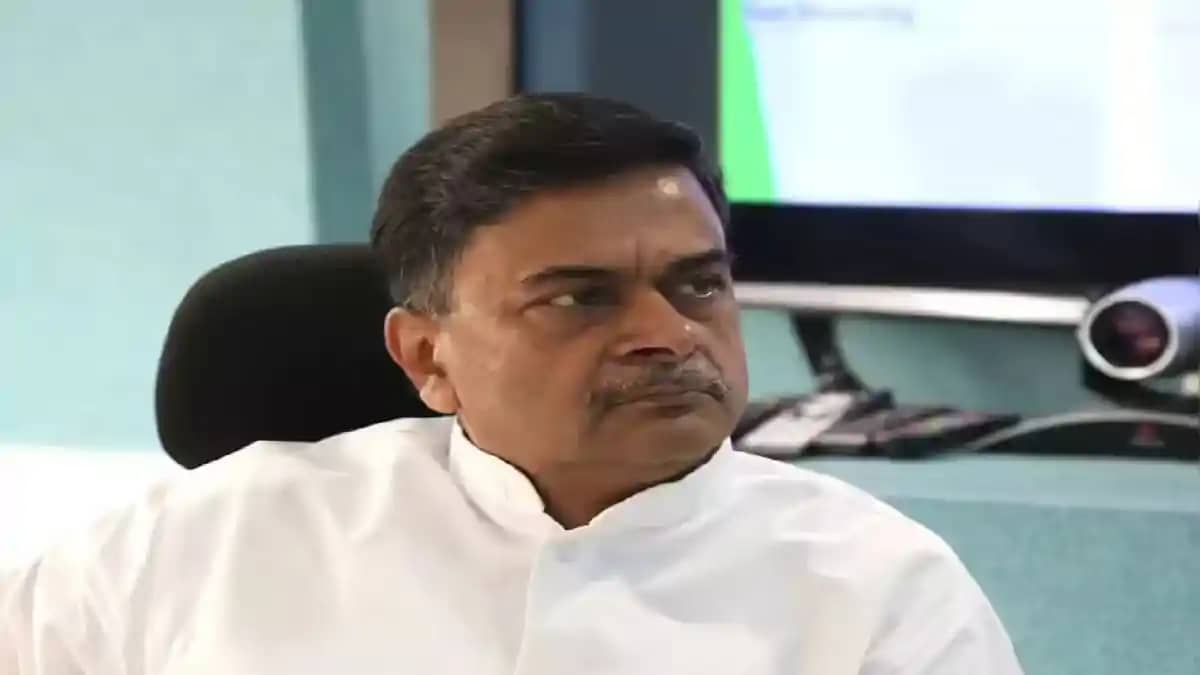 नई राजनीतिक पार्टी बनाएंगे पूर्व केंद्रीय मंत्री आर के सिंह, नई राजनीतिक पार्टी बनाएंगे पूर्व केंद्रीय मंत्री आर के सिंह,