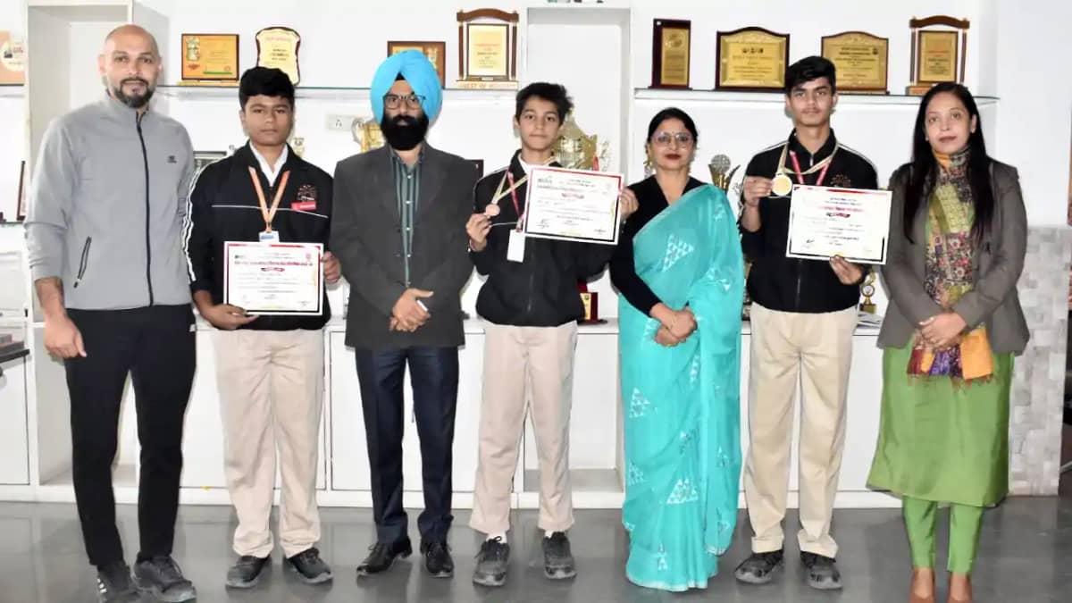 Bihar News : अरवल में राज्य स्तरीय योग प्रतियोगिता का हुआ आय Bihar News : अरवल में राज्य स्तरीय योग प्रतियोगिता का हुआ आय