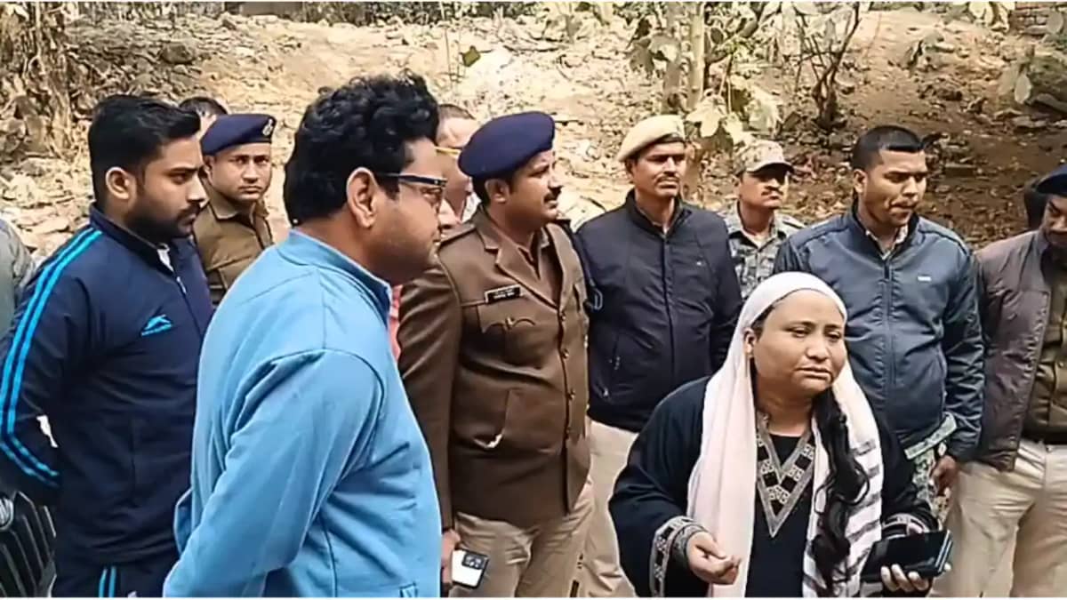 Bihar News : पैर के ऑपरेशन के बाद अस्पताल में युवक की हुई मौ Bihar News : पैर के ऑपरेशन के बाद अस्पताल में युवक की हुई मौ