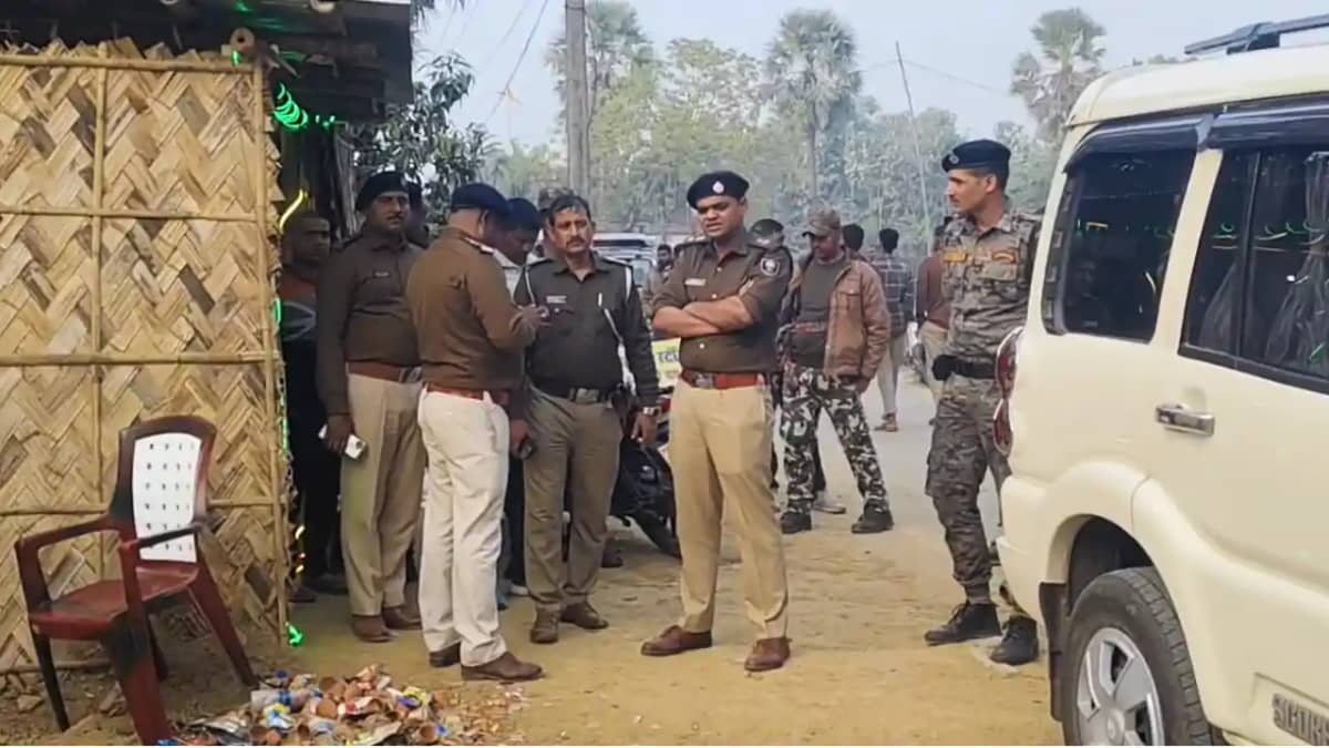 Bihar Crime : भागलपुर में दुकान पर चाय पी रहे शख्स को बदमाशो Bihar Crime : भागलपुर में दुकान पर चाय पी रहे शख्स को बदमाशो