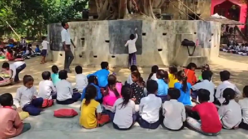 Bihar Education - नीतीश कुमार के 20 साल के विकास मॉडल को मुं Bihar Education - नीतीश कुमार के 20 साल के विकास मॉडल को मुं