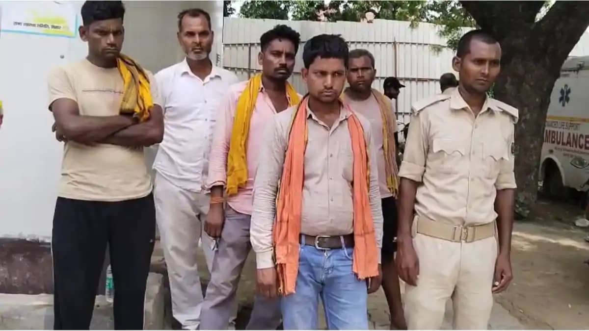 25 वर्षीय डेयरी संचालक की उसके घर के दालान से बरामद हुआ शव, 25 वर्षीय डेयरी संचालक की उसके घर के दालान से बरामद हुआ शव,