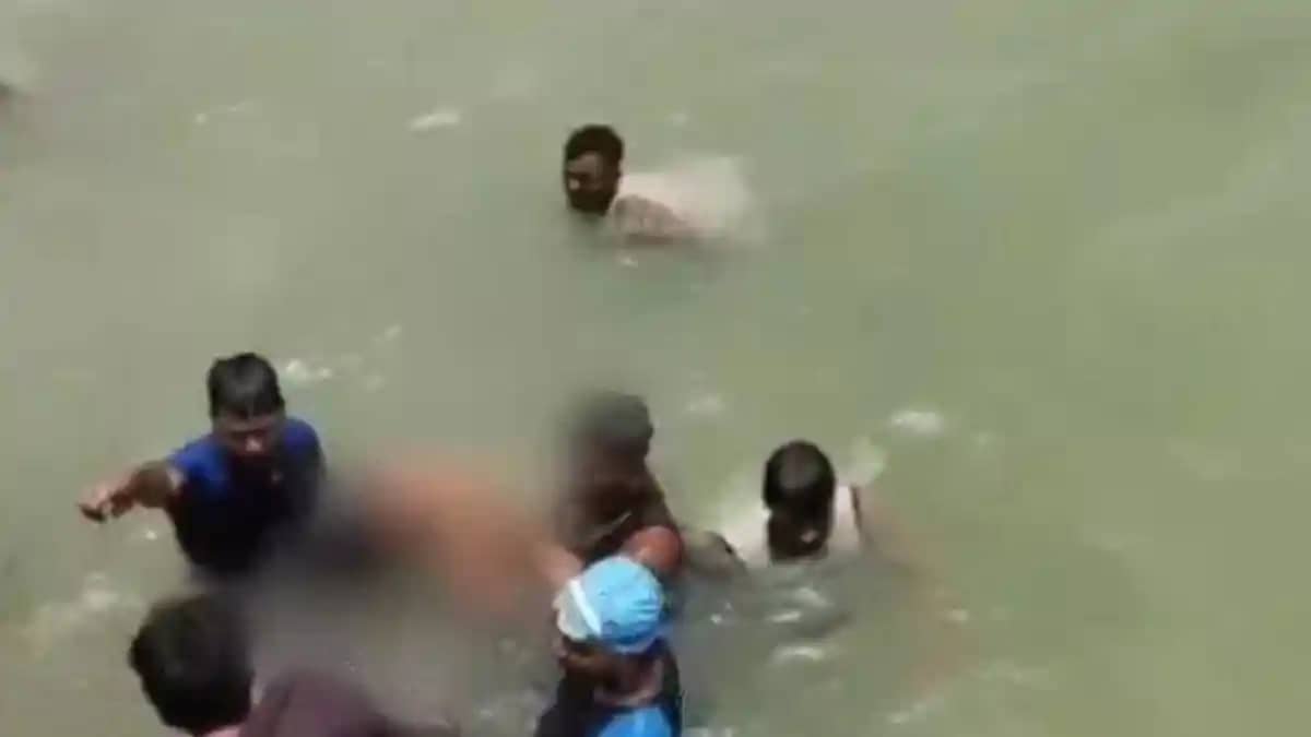 11Year Old Boy Drowns While Bathing in Ganga at Bhagalpur 11Year Old Boy Drowns While Bathing in Ganga at Bhagalpur