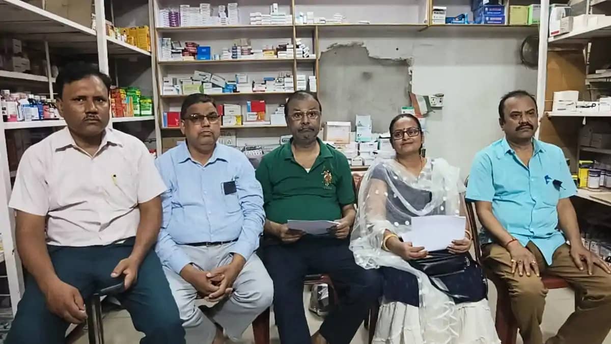 ऑनलाइन दवा बिक्री के विरोध में 20 मई को देशभर में दवा दुकाने ऑनलाइन दवा बिक्री के विरोध में 20 मई को देशभर में दवा दुकाने