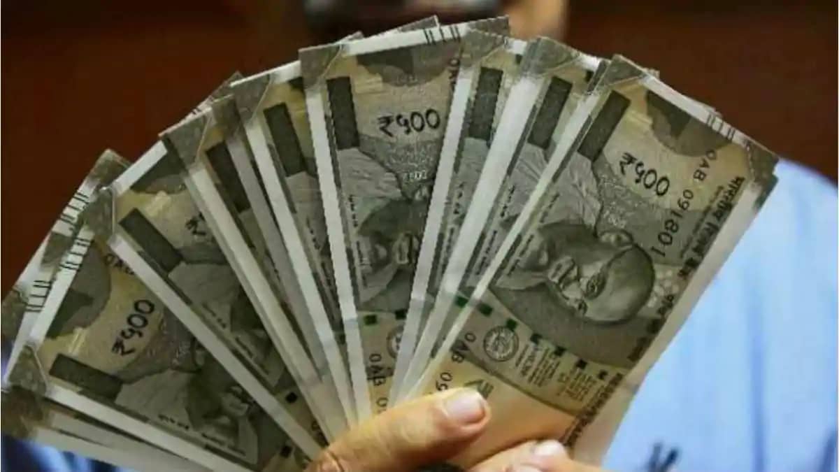 सरकारी कर्मचारियों की चमकेगी किस्मत: कैबिनेट ने दी 7वें वित् सरकारी कर्मचारियों की चमकेगी किस्मत: कैबिनेट ने दी 7वें वित्