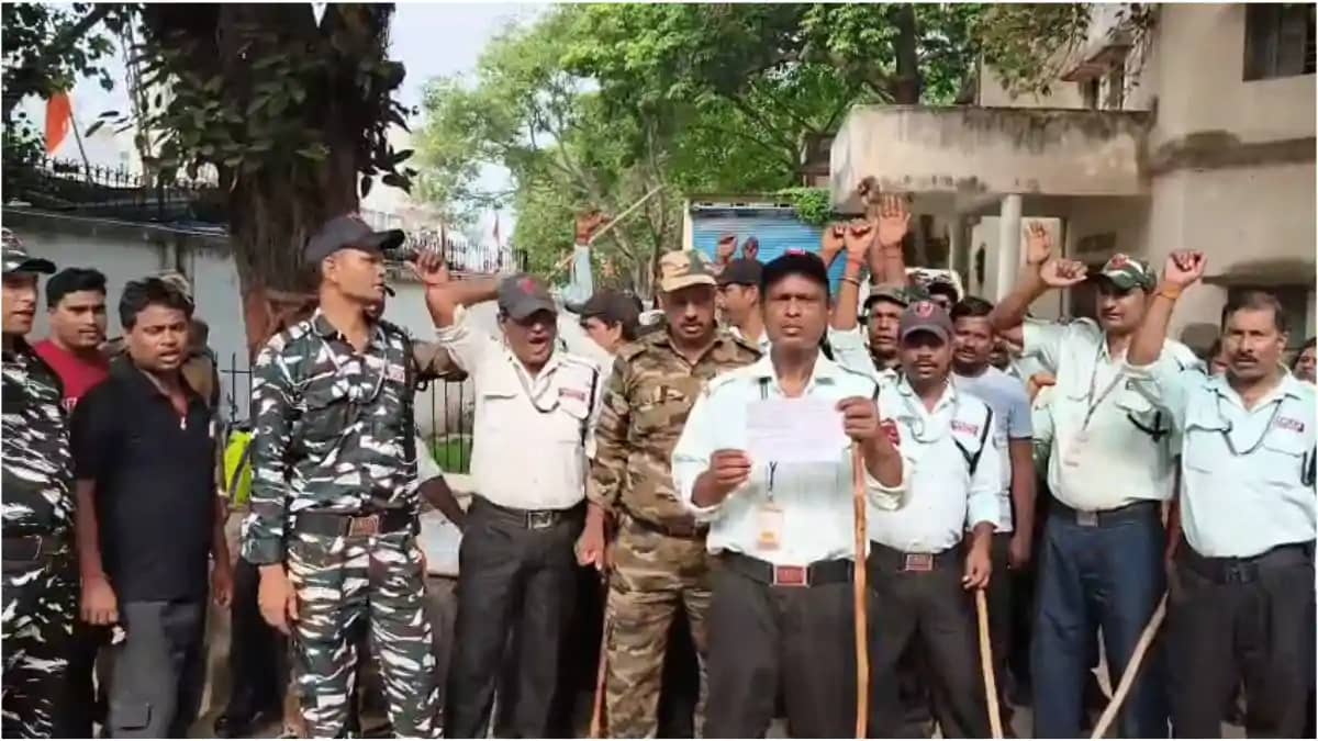 मायागंज अस्पताल में सुरक्षा कर्मियों की अचानक हड़ताल, भगवान मायागंज अस्पताल में सुरक्षा कर्मियों की अचानक हड़ताल, भगवान