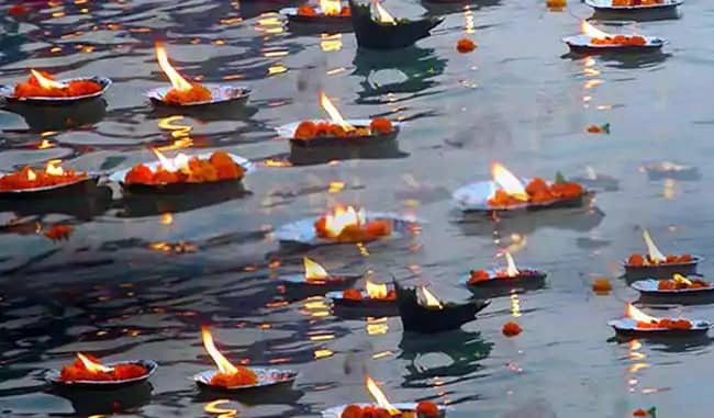 देवी लक्ष्मी को प्रसन्न करने के लिए खास है कार्तिक मास, जाने देवी लक्ष्मी को प्रसन्न करने के लिए खास है कार्तिक मास, जाने
