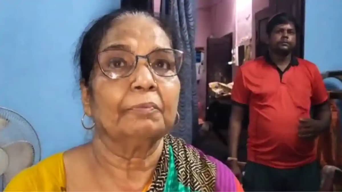 Bihar Crime News : कांग्रेस की वरिष्ठ नेत्री को शातिर ठगों न Bihar Crime News : कांग्रेस की वरिष्ठ नेत्री को शातिर ठगों न