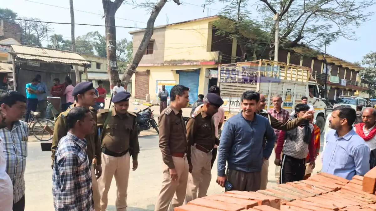 Begusarai Crime News : अविश्वास प्रस्ताव के वोटिंग से पहले प Begusarai Crime News : अविश्वास प्रस्ताव के वोटिंग से पहले प