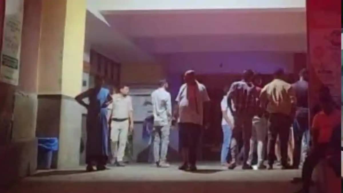 Bihar News: सीएम नीतीश के गृह जिले में कर्ज ने ली पांच जिंदग Bihar News: सीएम नीतीश के गृह जिले में कर्ज ने ली पांच जिंदग
