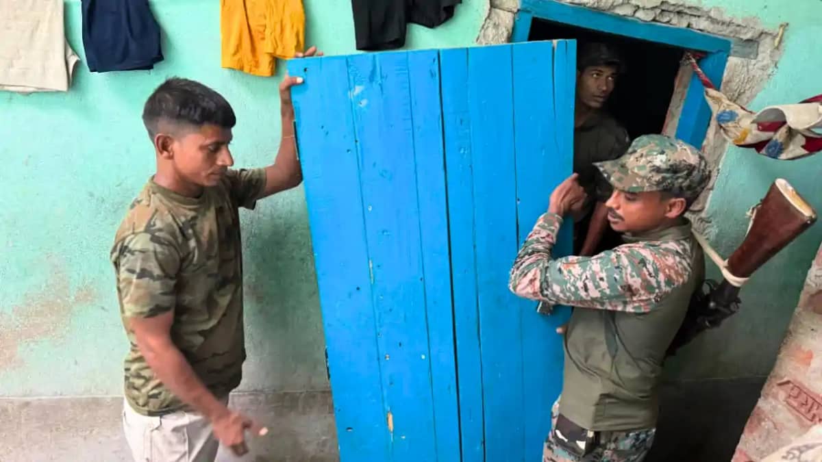 Bihar News : नवादा में 12 लाख की धोखाधड़ी के 6 साल पुराने मा Bihar News : नवादा में 12 लाख की धोखाधड़ी के 6 साल पुराने मा