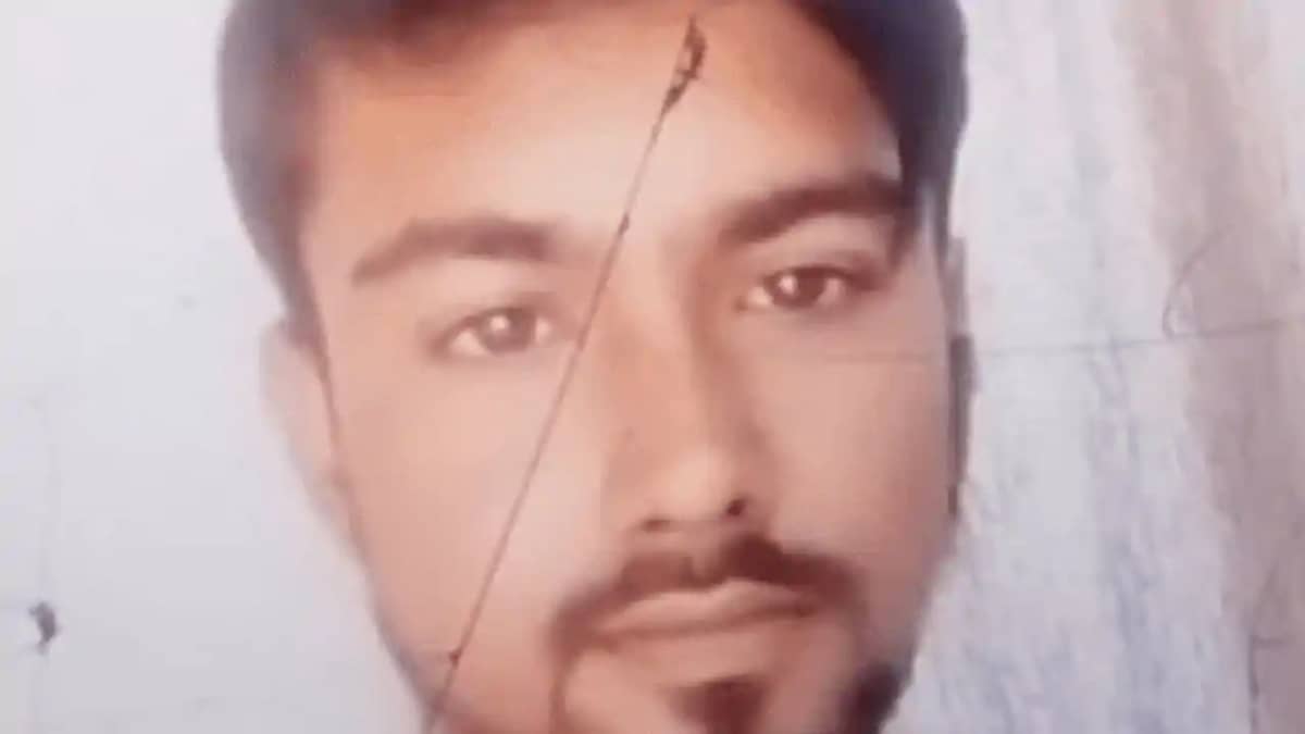 Bihar News: रफ्तार ने बरपाया कहर, ट्रक ने बाइक सवार की मारी Bihar News: रफ्तार ने बरपाया कहर, ट्रक ने बाइक सवार की मारी