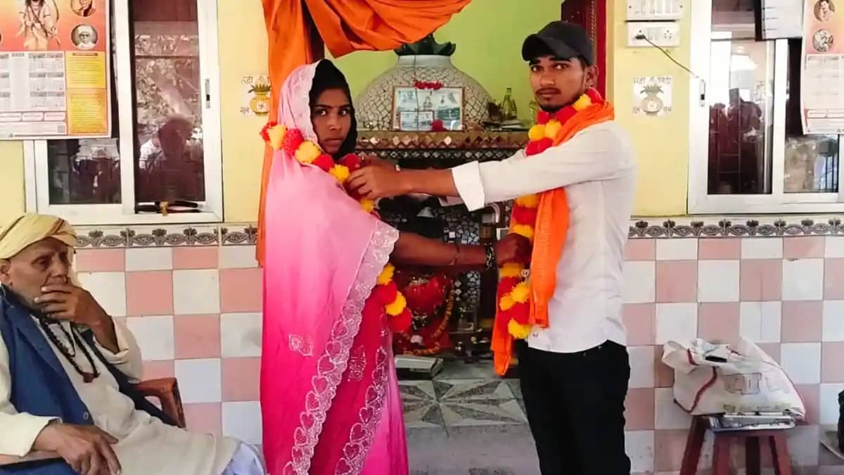 Bihar News : औरंगाबाद में कोर्ट के फैसले से 'कुंवारी मां' को Bihar News : औरंगाबाद में कोर्ट के फैसले से 'कुंवारी मां' को