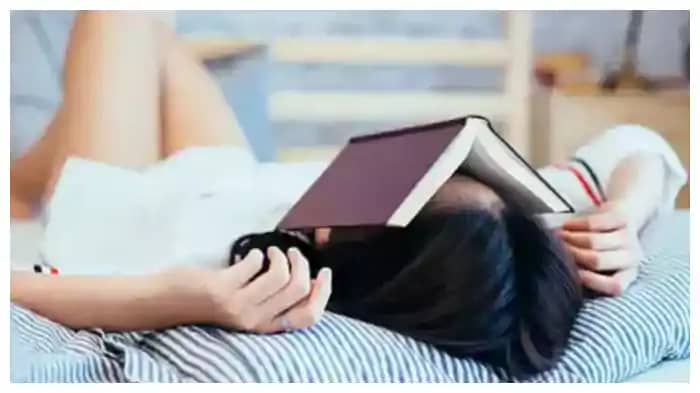 Health Tips: इन लक्षणों को देख पहचान जाएंगे कौन है आलसी, जान Health Tips: इन लक्षणों को देख पहचान जाएंगे कौन है आलसी, जान