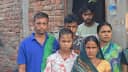 Bihar Crime: 60 हजार रुपये और सोने का लॉकेट की लूट, मारपीट के बाद धमकी का आरोप, दहशत में पीड़ित परिवार ने लगाई सुरक्षा की गुहार Bihar Crime: 60 हजार रुपये और सोने का लॉकेट की लूट, मारपीट के बाद धमकी का आरोप, दहशत में पीड़ित परिवार ने लगाई सुरक्षा की गुहार