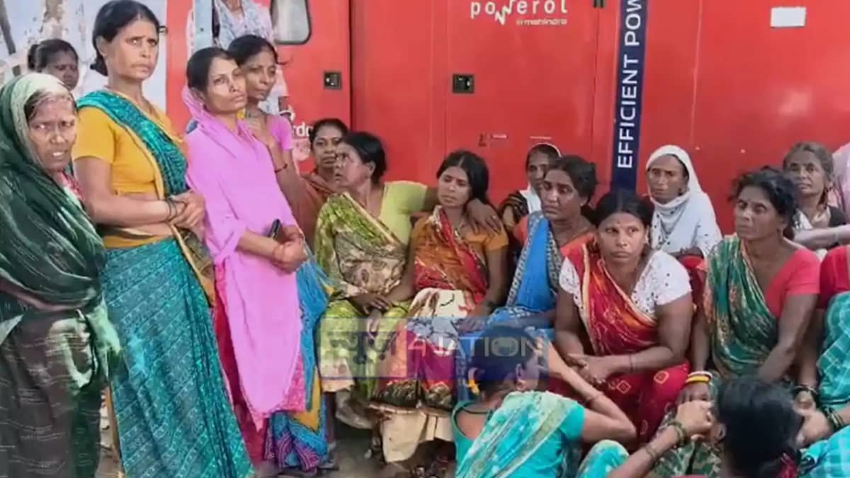 Bihar News: जर्जर मकान बना काल, छत गिरने से दादी-पोते की हु Bihar News: जर्जर मकान बना काल, छत गिरने से दादी-पोते की हु