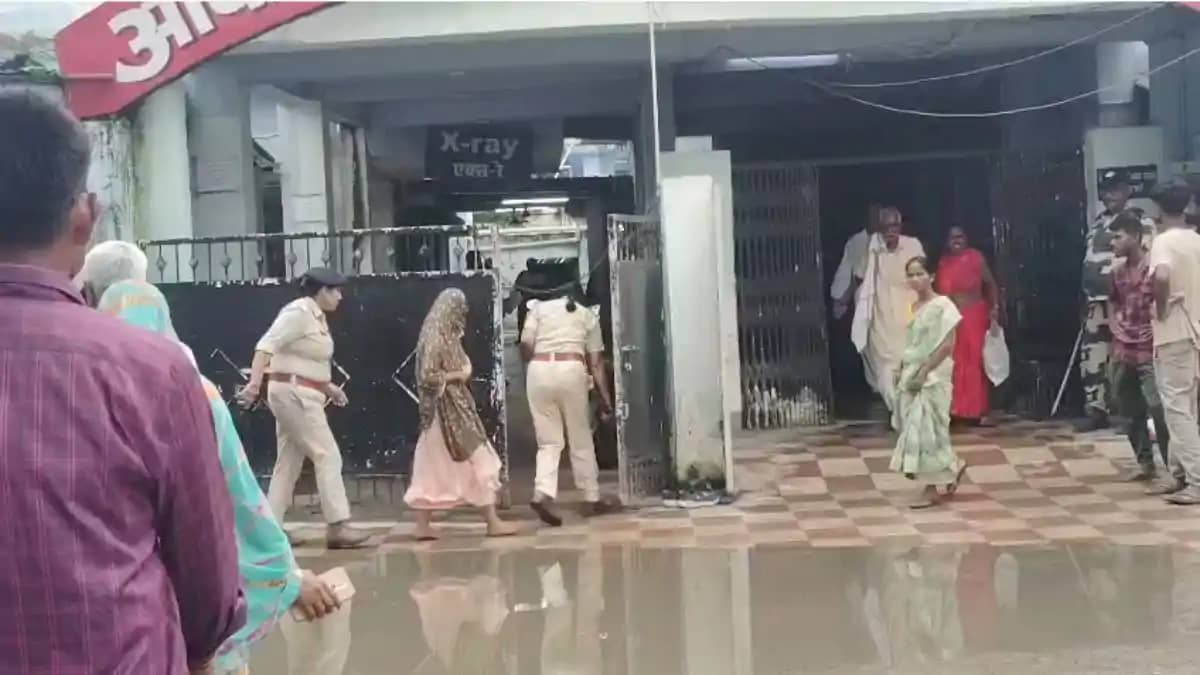 वैशाली में नाबालिग का अपहरण कर दुष्कर्म, दो युवकों पर लगा आर वैशाली में नाबालिग का अपहरण कर दुष्कर्म, दो युवकों पर लगा आर