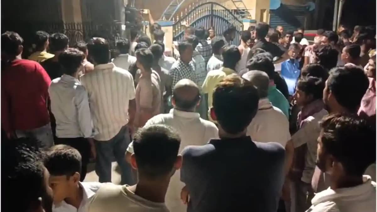 Bihar Crime : डबल मर्डर से दहला मुजफ्फरपुर, बदमाशों ने घर मे Bihar Crime : डबल मर्डर से दहला मुजफ्फरपुर, बदमाशों ने घर मे