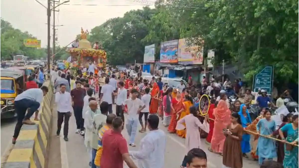 सासाराम में निकला भव्य जगन्नाथ रथ यात्रा: भक्ति भाव में डूबा सासाराम में निकला भव्य जगन्नाथ रथ यात्रा: भक्ति भाव में डूबा
