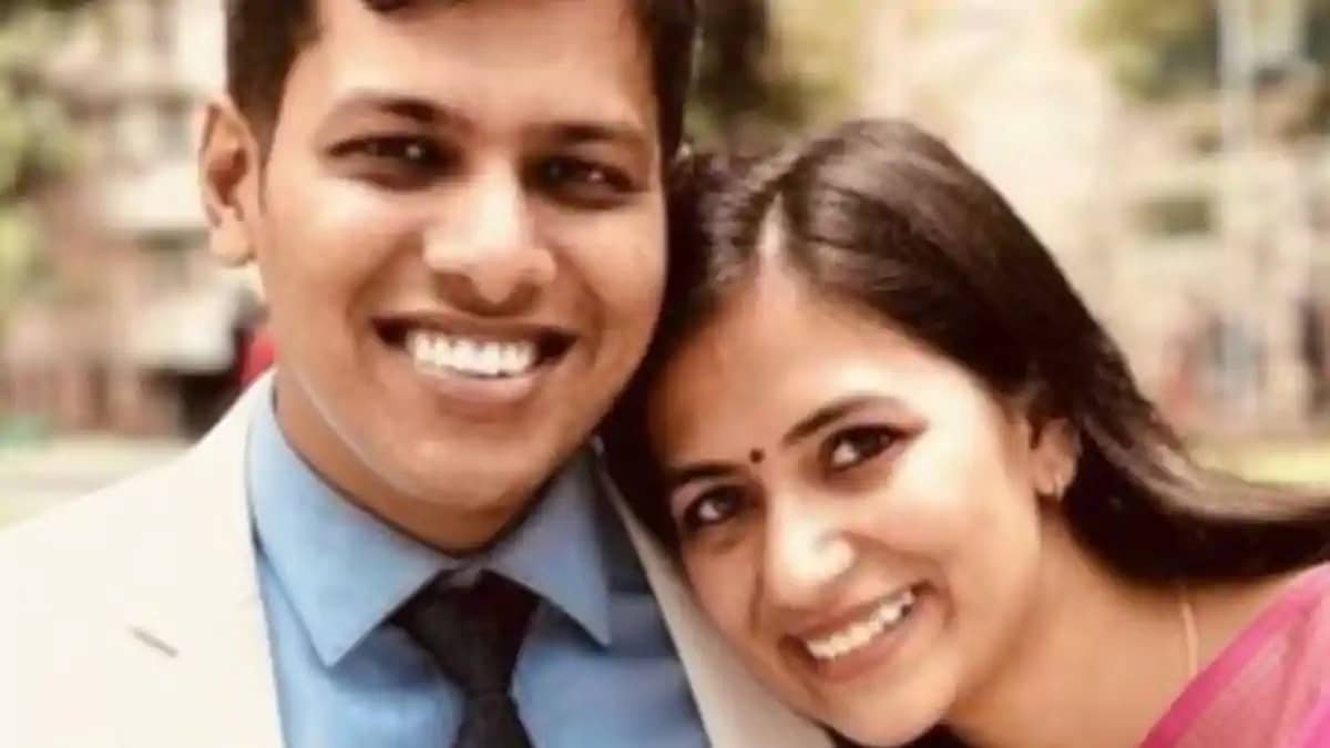 IAS Couple Gets Charge of Neighboring Bihar Districts IAS Couple Gets Charge of Neighboring Bihar Districts
