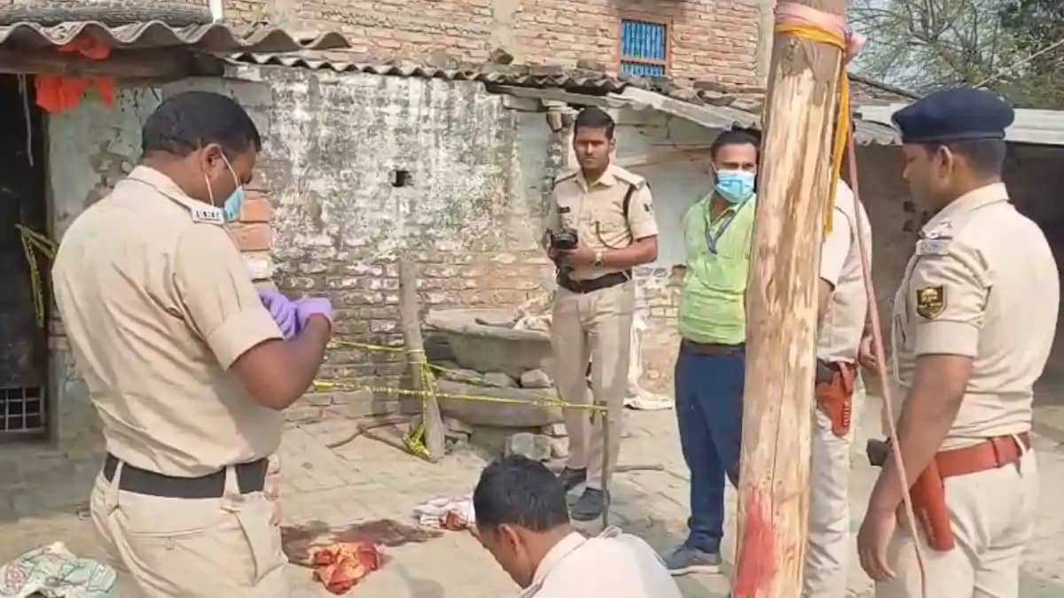 खूनी पारिवारिक संघर्ष: जिसके जन्म पर पिता ने बांटी थी मिठाई, खूनी पारिवारिक संघर्ष: जिसके जन्म पर पिता ने बांटी थी मिठाई,