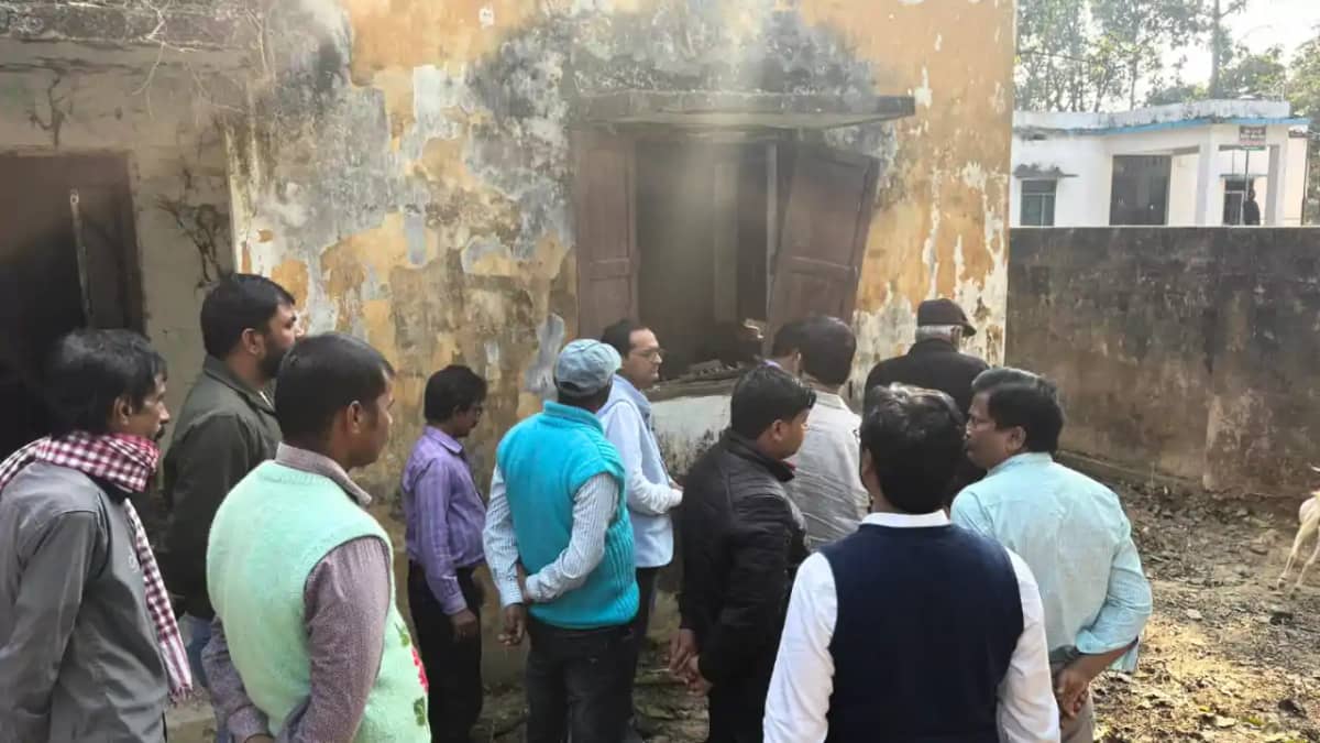 Bihar News : मोतीहारी में 'न्यूज़4नेशन' की खबर का बड़ा असर, Bihar News : मोतीहारी में 'न्यूज़4नेशन' की खबर का बड़ा असर,