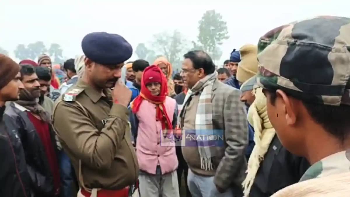 Bihar News : मुजफ्फरपुर में शव जलाने को लेकर दो पंचायत के ल Bihar News : मुजफ्फरपुर में शव जलाने को लेकर दो पंचायत के ल