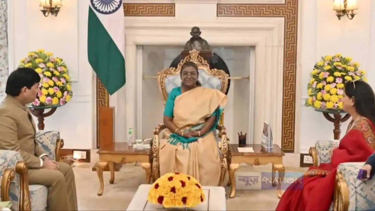 BIHAR NEWS - राष्ट्रपति द्रौपदी मुर्मू से मिले शाहनवाज, उनकी BIHAR NEWS - राष्ट्रपति द्रौपदी मुर्मू से मिले शाहनवाज, उनकी