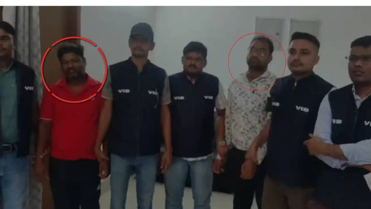 vigilance raid electricity department je technician arrested vigilance raid electricity department je technician arrested