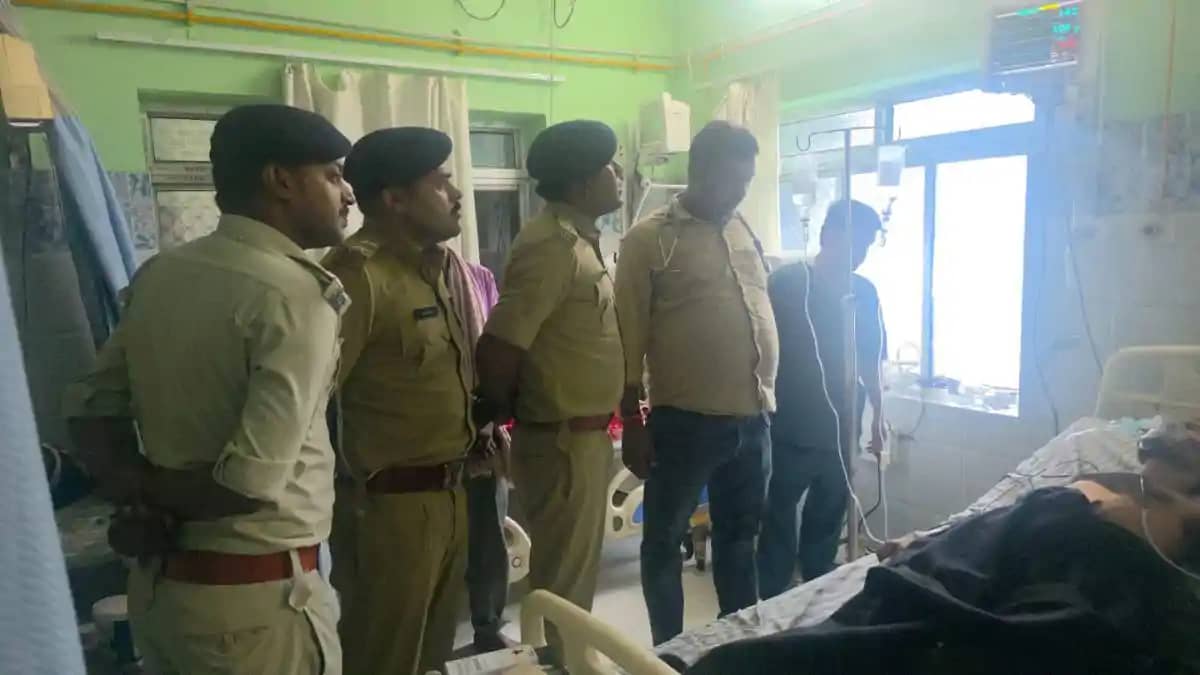 सुपौल में बेखौफ अपराधियो का तांडव : दिनदहाड़े युवक को मारी ग सुपौल में बेखौफ अपराधियो का तांडव : दिनदहाड़े युवक को मारी ग