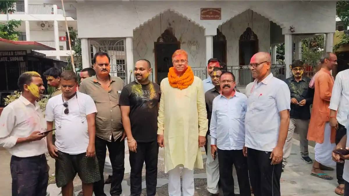सुपौल जिला विधिज्ञ संघ चुनाव का परिणाम घोषित: नागेन्द्र नारा सुपौल जिला विधिज्ञ संघ चुनाव का परिणाम घोषित: नागेन्द्र नारा