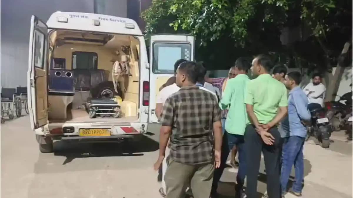 Bihar News : सासाराम में बोलेरो और ऑटो की भीषण टक्कर, सीआरपी Bihar News : सासाराम में बोलेरो और ऑटो की भीषण टक्कर, सीआरपी