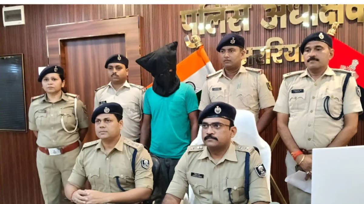 Araria brown sugar seized smuggler arrested Araria brown sugar seized smuggler arrested