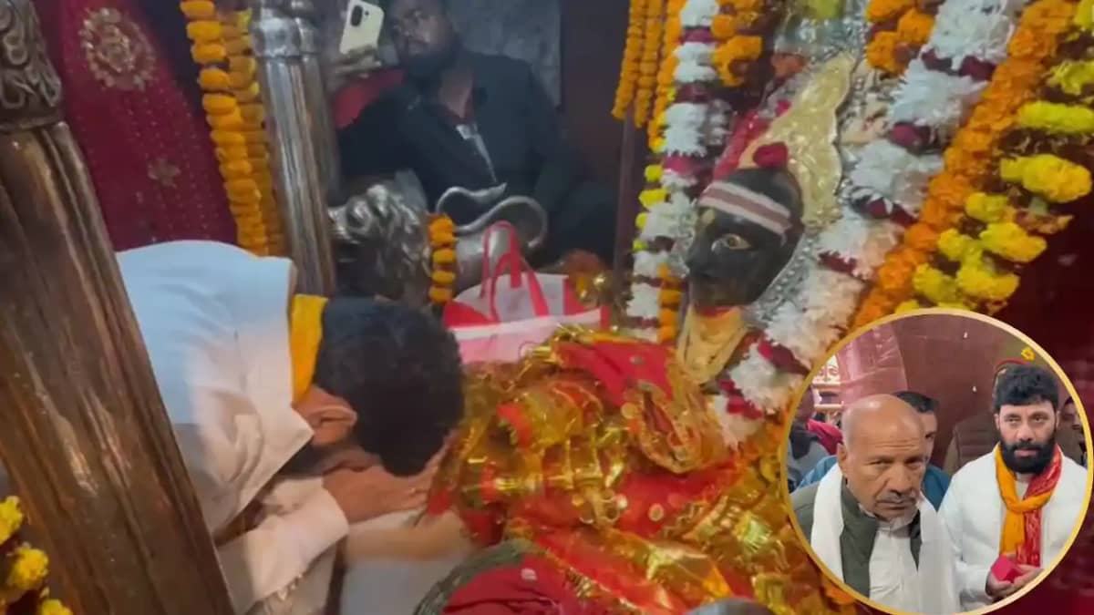 MLA Amarendra Pandey Offers Golden Crown at Maa Thawe Bhavan MLA Amarendra Pandey Offers Golden Crown at Maa Thawe Bhavan