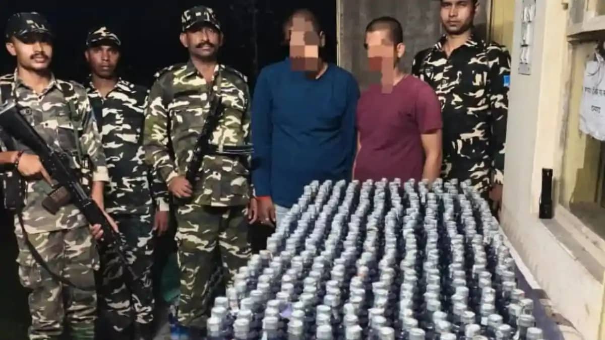 भारत-नेपाल सीमा पर SSB की बड़ी कार्रवाई, 152.7 लीटर नेपाली श भारत-नेपाल सीमा पर SSB की बड़ी कार्रवाई, 152.7 लीटर नेपाली श