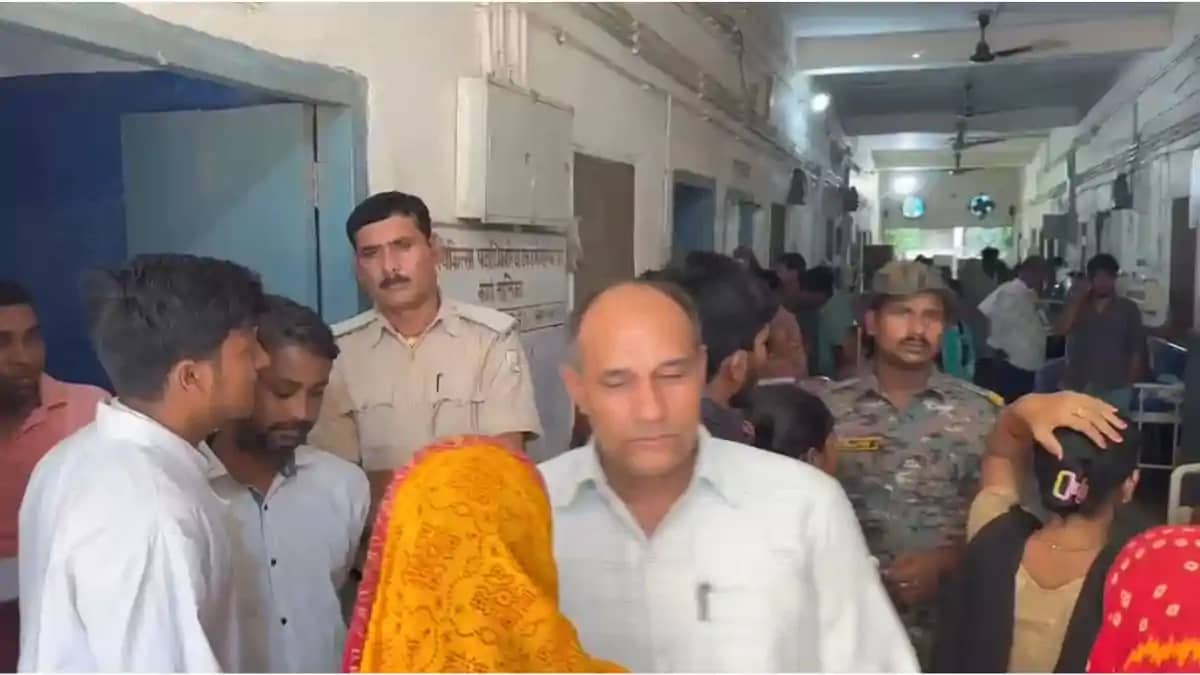 नवादा जेल में कैदी की संदिग्ध मौत से हड़कंप: हत्या या आत्महत नवादा जेल में कैदी की संदिग्ध मौत से हड़कंप: हत्या या आत्महत