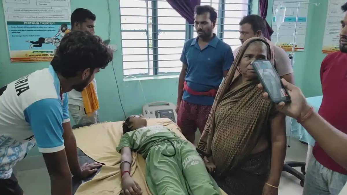 Bihar News : अंधविश्वास ने ली 14 वर्षीय छात्रा की जान, खगड़ि Bihar News : अंधविश्वास ने ली 14 वर्षीय छात्रा की जान, खगड़ि