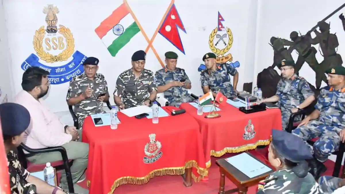 भारत-नेपाल सीमा सुरक्षा को लेकर भीमनगर में एसएसबी और एपीएफ क भारत-नेपाल सीमा सुरक्षा को लेकर भीमनगर में एसएसबी और एपीएफ क